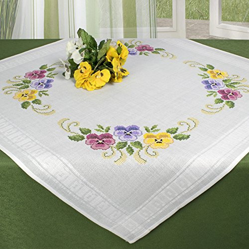 KAMACA Stickpackung Tischdecke 80x80 cm Kreuzstich-Set Blumen vorgedruckte Stickdecke inkl. Stickgarn Stickvorlage und Anleitung Stickset zum Selbersticken für Erwachsene (Stiefmütterchen MD 80x80 cm)