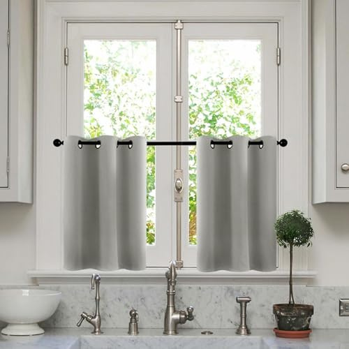 Whoiy Lot de 2 Rideau sous Evier Cuisine Scratch 86x91.5cm Oeillet, Rideau Petite Fenetre Chambre Occultant Couleur Unie Gris Clair Rideaux pour Petites Fenêtres Polyester