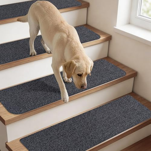 COSY HOMEER 4 Stück Stufenmatten Selbstklebend 70x22cm, Schwarz | Frei zuschneidbar, TPE-Rücken, rutschfest, waschbar, 100% Polyester, Sicherheit für Kinder, Senioren und Haustiere