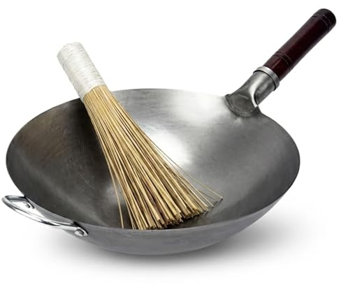 KAAMUT® Wok Profesional 36 cm – Acero al Carbono Martillado a Mano – Fondo Redondo – Calidad Profesional – Mango de Madera y Acero – Incluye Cepillo de Bambú