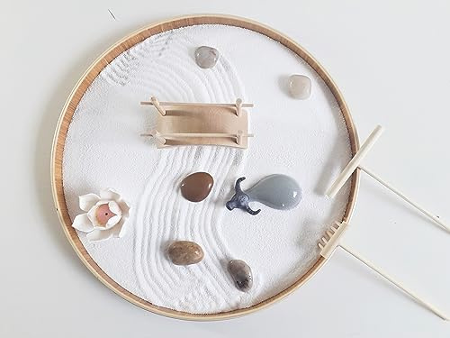 NATURALTOUCH Plateau rond miniature en bois pour jardin zen japonais - Matériaux naturels - Emballage écologique - Idéal pour la méditation, la relaxation, la décoration et les cadeaux (plateau de 24