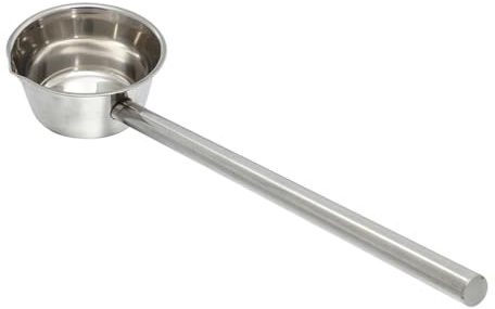 GRIRIW Extended Handle Water Ladle Pouring Spout Stainless Steel Kitchen Gadget for Soup Ladling for Garden Watering and Household Use Long Handle Scoop