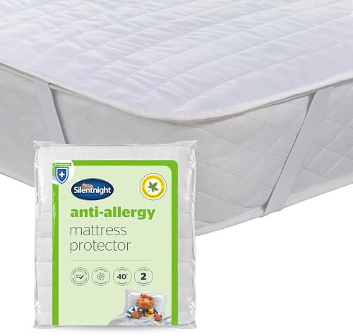Silentnight Anti Allergy Mattress Protector - Ideal for Allergy and Asthma Sufferers Protecting Against Bacteria and Dust Mites - Bed Cover Pad with Deep Fit Straps, Machine Washable, Small Double