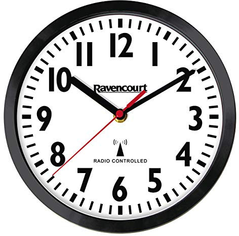 Ravencourt Radio Controlled Analogue Clock ¦ For Schools, Hospitals, Offices And Homes ¦ High Contrast Numbers ¦ Battery Powered ¦ Black Rim With White Face ¦ Medium - 30cm face