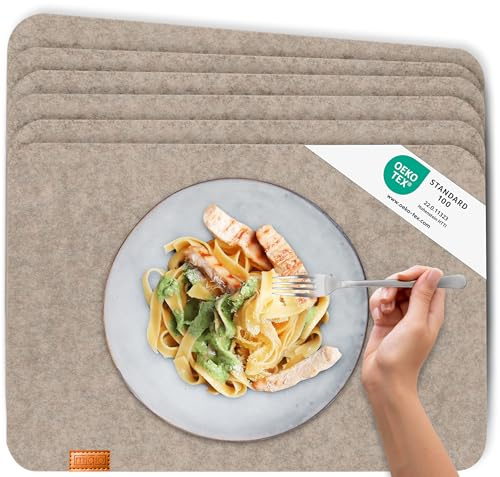 Miqio® - Design Tischset aus Filz | Marken Label aus echtem Leder | 6er Set Platzset (beige) abwaschbar | Filzmatte Tisch Untersetzer Platzdeckchen abwischbar