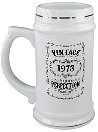 bubbleshirt Boccale da birra Compleanno - vintage limited edition 1973 - age of perfection - in ceramica - capienza 50 cl - idea regalo