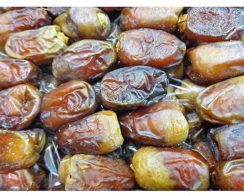 100% Natural Egyptian Semi Dry Unpressed Medium Sized Dates With Pits With Very Sweet Taste Halal Packed And Protected In Cartoon Box Tamar Tamr Tamaar Ramadan Halal تمر حلال ( 1 Pack / 700 gm ) Premium