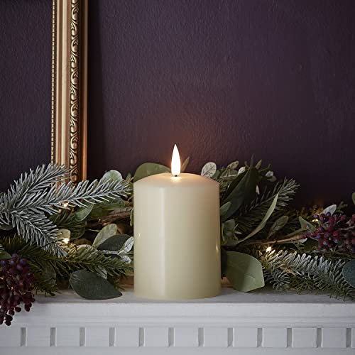 Lights4fun Small TruGlow® Battery LED Flameless Pillar Candle with Timer 10cm Real Ivory Wax