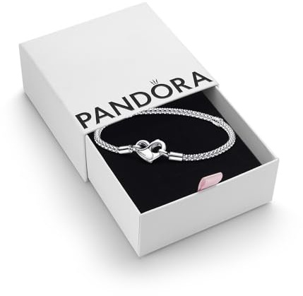 Pandora Moments Pulsera de plata de ley con tachuelas y cierre de corazón, 16