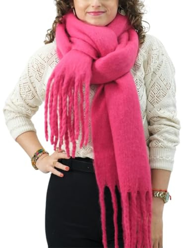 XIFRIKA Bufanda de Mujer para Invierno Tamaño XXL 248x39cm Lisa de Color Rosa Fucsia. Bufanda Suave, Cálida, Extragrande. 100% Poliéster con Flecos para Uso Diario