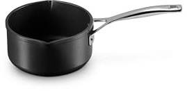 Le Creuset Tegame professionale antiaderente rinforzato con doppio beccuccio, 1,7 qt.