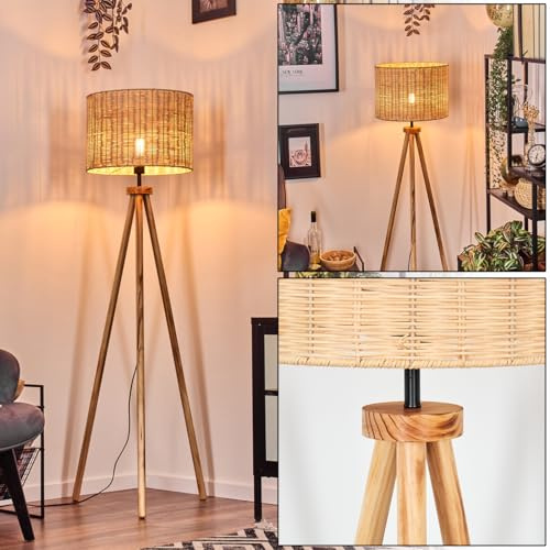 HOFSTEIN Stehleuchte Cavaca, Stehlampe mit Holzfuß und Schirm aus Rattan, E27, skandinavisches Design, Boho-Style, Höhe 153cm, Ø 40cm, Fußschalter - Wohnzimmer, Schlafzimmer, Esszimmer, Flur, Büro