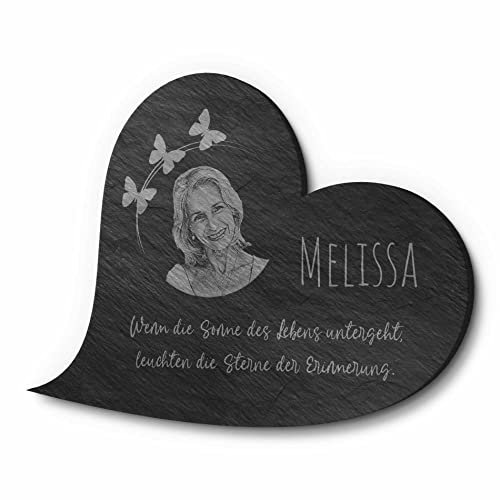 Grabstein Herz aus Schiefer mit Gravur - kleine Grabplatte in Herzform mit Foto & vielen Motiven - 18x13 cm - Grabdeko wetterfest imprägniert für Urnengrab - personalisierter Grabschmuck