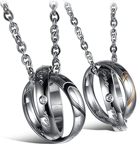 KIM JOHANSON® Edelstahl Pärchen Halsketten *Real Love* in Silber | Schmuck für Sie & Ihn | Zwei Ringe | Paar Ketten | Geschenk für Paare | Wasserfest | Gravur | BFF | Verstellbar inkl. Schmuckbeutel