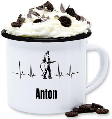 Emaille Tasse Blechtasse - Feuerwehrmann Herzschlag mit Name Geschenke für Feuerwehrmänner Weihnachten Feuerwehr Geschenke Freiwillige Feuerwehr I Jugendfeuerwehr - 300 ml - Weiß Schwarz