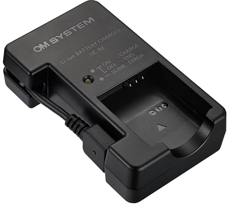 Om System UC-92 Chargeur Batteries LI-90B/LI-92B - USB & Secteur | Compatible TG-7, TG-6, DS-9500 - Charge rapide ~150 min - Design compact et léger pour voyages