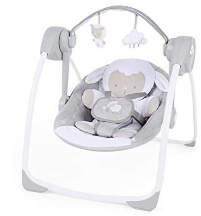 Ingenuity Comfort 2 Go Altalena compatta portatile a 6 velocità con musica, pieghevole, 0-9 mesi (Cuddle Lamb)