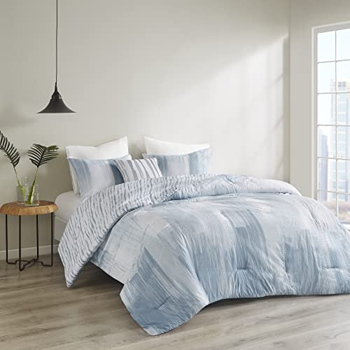 N Natori Brush Stroke Reversible Comforter Set - Abstract Styling, Embossed Seersucker Design, Cozy Oversized & Overfilled Bedding, Matching Shams, Decorative Pillow, Full/Queen(92x96), Blue 4 Piece