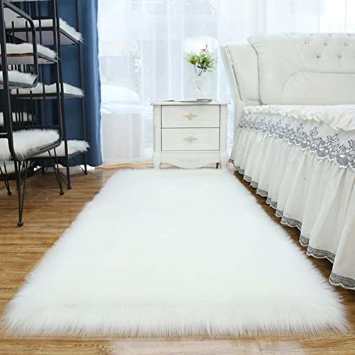RGRE Kunstpelz Teppich Weiss 50x150cm, Lammfellimitat Flauschigen Teppiche, Kunstfell Fell Bettvorleger Wohnzimmer Nachahmung Wolle Sofa Matte, Geeignet Für Wohnzimmer Schlafzimmer