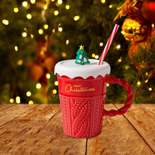 Weihnachts Kaffeetasse 400ml Keramik, mit Deckel & Strohhalm - Festliche Tasse mit Weihnachtsmann & Tannenbaum Design, Geschenk für Mädchen & Jungen (Rot)