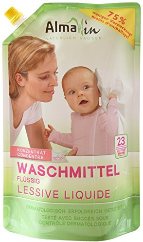 AlmaWin® Universal Waschmittel Flüssig [3x 1,5L - 75 Ladungen] mit Lavendelduft - Flüssigwaschmittel sauber ab 30°C - Waschmittel für Weißes & Buntes im Öko-Pack Nachfüllbeutel - Öko & VEGAN