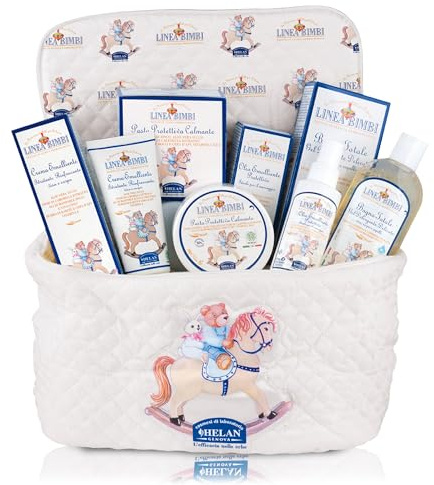 Helan, Linea Bimbi – Babybad Set, Neugeborenen Beauty Case Geschenkset mit Körpercreme Feuchtigkeitscreme, Duschgel Shampoo, Windelcreme und Body Oil Körperöl, Neugeborenen Geschenk Made in Italy