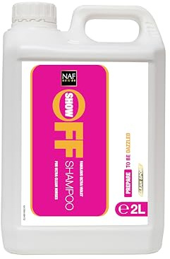 NAF Show off Shampoo 2L – Shampoo per Cavalli per Pulizia Profonda e lucentezza – Illumina Tutti i Colori del Mantello – PH equilibrato e Delicato per Uso frequente – Ideale per Preparazione