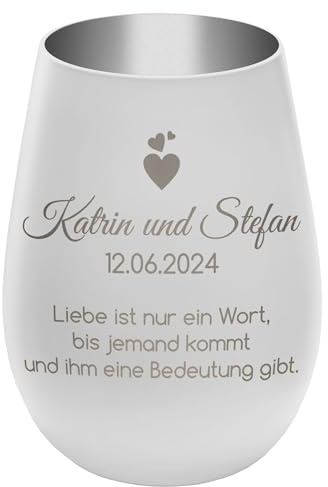 Windlicht mit Gravur ''In Love'' - Weiß/Silber - personalisierbarer Glas Teelichthalter mit Namen, Daten, Wunschtext - Höhe 12 cm - Geschenk zu Valentinstag Hochzeit Verlobung Jahrestag