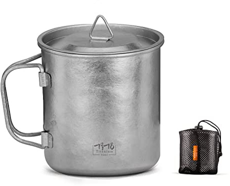 TiTo Titanium Tasse de camping, thé, café - Ultra légère et portable - 450 ml - Poignée pliable en titane avec couvercle - Pour l'extérieur, randonnée, pique-nique, feu ouvert (titane brillant)