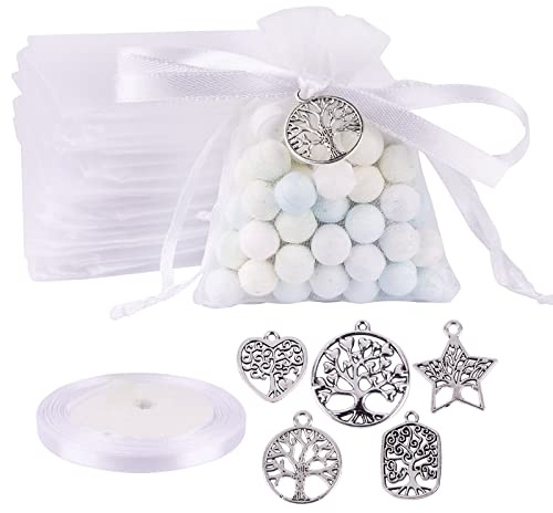 50 Stück Miniatur Lebensbaum Charms Anhänger Metall und 50 pcs Weißem Organza Beutel für Gastgeschenke Hochzeit Geburtstag Kommunion Konfirmation Taufe Party Mitbringsel Geschenkverpackungen
