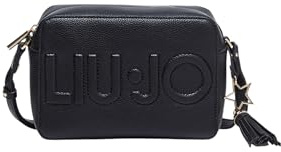 Liu Jo Borsa a tracolla comoda, pratica e capiente con chiusura zip. Presenta un logo in rilievo tono su tono ed una tracolla regolabile. 23x26.5x10 cm
