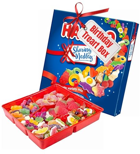 Sharing Retro Sweets Gift Box - Ultimate Mixed Variety of Fizzy & Fruity Sugar Coated Gummy Assortment 480g Medley Hamper Box with Christmas Card. Pick and Mix Sweets for Party Bag Fillers, Stockings