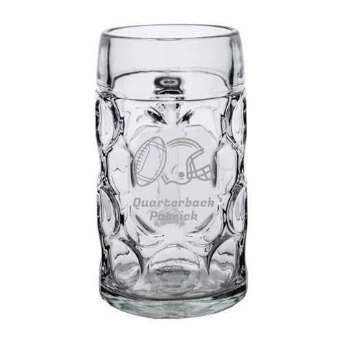 LUXENTU ISAR Maßkrug mit Gravur, Ball & Helm, 1,0 l, 1 Stück | Personalisierter Bierkrug zum Geburtstag mit Football-Motiv für Bierliebhaber, spülmaschinenfest