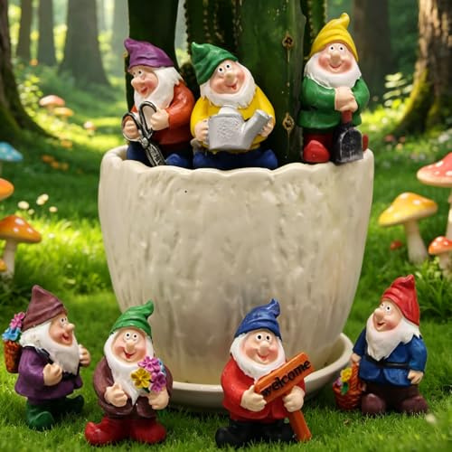 Norhogo 7PCS Miniature Garden Gnomes, Gnomes Resin Ornaments | Outdoor Miniature Garden Ornaments, Mini Fairy Garden Gnomes Figurines for Holiday Festival Table Garden Decor