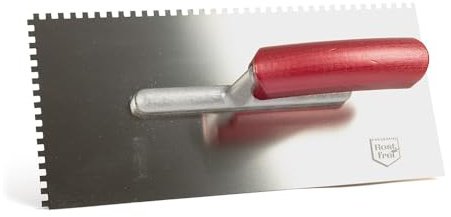 Karl Dahm Zahnglättekelle 4mm, rostfreie Zahnkelle mit Holzgriff, Fliesenkelle für Fliesenkleber Spachtelmasse und Mittelbettverfahren, 10636