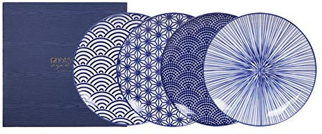 TOKYO design studio Nippon Blue Juego de 4 Platos, Azul y Blanco, diámetro de 20,6 cm, Aprox. 2,2 cm de Alto, Porcelana asiática, diseño japonés con Patrones geométricos, Incluye Paquete de Regalo.