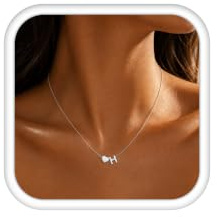 LOLIAS Silber Kette mit Buchstaben Namenskette Personalisierte Mädchen | Halskette Damen Edelstahl Mit Kleinem Herz Buchstaben Anhänger Beste Freundin Geschenk Schmuck A-Z