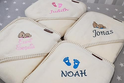 BotoBaby® Kapuzentuch mit Namen Bestickt Handtuch MIT Kapuze ★ 100% Baumwolle ★100x100 cm ★ 75x75 cm ★ Geschenk ★ Geburt ★ Taufe ★ (Beige - Kapuze Stickerei, 75 x 75 cm)