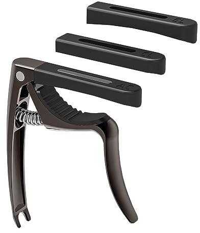 Linrax C3 Kapodaster, 4 in 1 Gitarre Capo mit Bridge Pin Puller, Kapo für Akustikgitarre E-Gitarre Klassische Gitarre Bass Ukulele Banjo Mandoline, 3 Silikonköpfe, Gitarrenzubehör, Schwarz Chrom