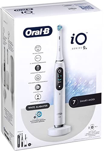 Oral-B iO Series 9 Elektrische Zahnbürste — Electric Toothbrush, Inkl. 2 Aufsteckbürsten, Lade-Reise-Etui, Schnellladestation — 7 Modi für Zahnpflege, Zahnbürste Elektrisch, Designed by Braun, Weiß
