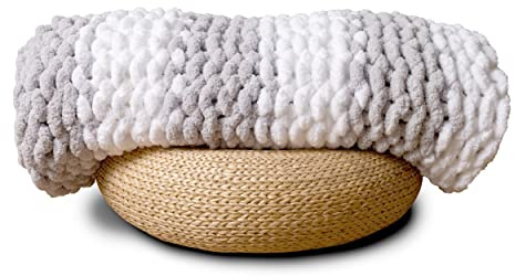 Adyrescia Grobstrick-Decke, Überwurf, 100% handgestrickt mit Jumbo-Chenille-Garn (127 x 152,4 cm, grau und weiß gestreift)