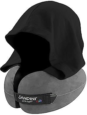 SANDINI TravelFix Hoodie Junior – Kinder Premium Reisekissen/Nackenkissen - ergonomische Stützfunktion - integrierte Kapuze aus Baumwolle – Gratis Transporttasche mit Befestigungs-Clip