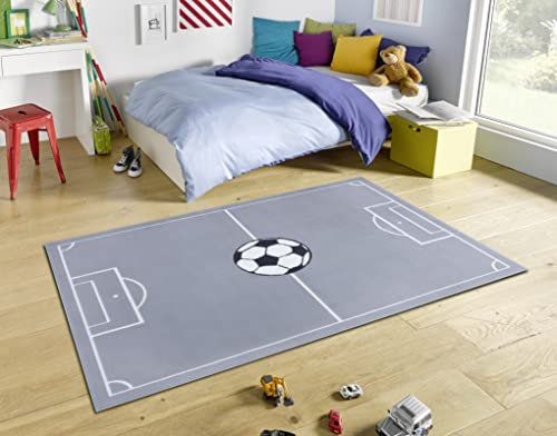 Hanse Home Home Adventures Kinderteppich Fußball - Kurzflor Teppich Junge Mädchen Spielteppich Modern Spielfeld Fussball Kinder-Teppich für Kinderzimmer, Spielzimmer - 120x170cm, Mouse