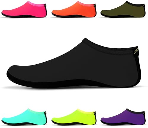 Chaussettes d'eau – Chaussures d'eau unisexes, chaussettes de yoga d'intérieur, pieds nus, plage, surf, plongée, pantoufles de piscine pour enfants et adultes Noir Taille UE 30-32 SWA15BKXS