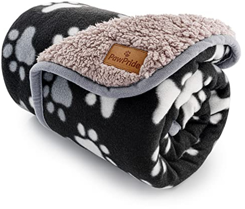 PawPride Dog Blanket – Super Soft Dog Blankets Large Washable - Fluffy Pet Blankets for Dogs Sherpa Textured Puppy Blanket – Large Size 80cm x 100cm (Black and White)