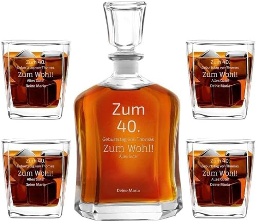 Maverton Whiskey Karaffe + 4 / 6er Whiskygläser Set mit Gravur - 700ml Whisky Dekanter - Geschenk zum Geburtstag für Männer - Zum Wohl!