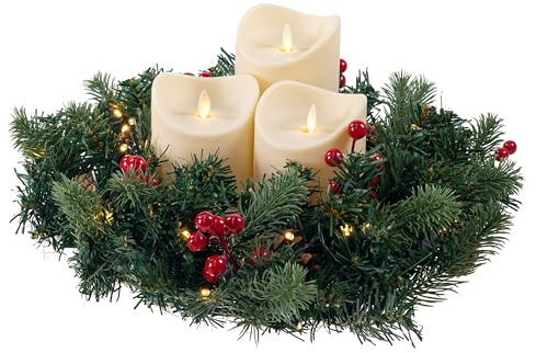 Künstlicher Adventskranz mit Lichterkette und LED Kerzen | batteriebetrieben | Sicher in der Anwendung | Tannenkranz mit Zapfen und Beeren (3 Kerzen, Cremefarben)