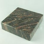 designgrab Grablampe Royal Edelstahl mit Kreuz & Sockel 20×20×5 cm aus Granit Himalaya - Wetterfeste Friedhofslampe