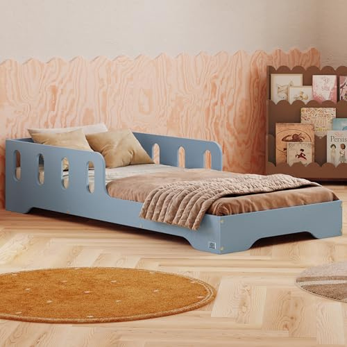 smartwood Kinderbett 90x200 cm mit Rausfallschutz, Holz, Blau, TILA 6 | Montessori Bodenbett, Lattenrost bis 230 kg, FSC-Zertifikat, abgerundete Kanten, Einfache Montage, ab 3 Jahren, 93x203x40 cm