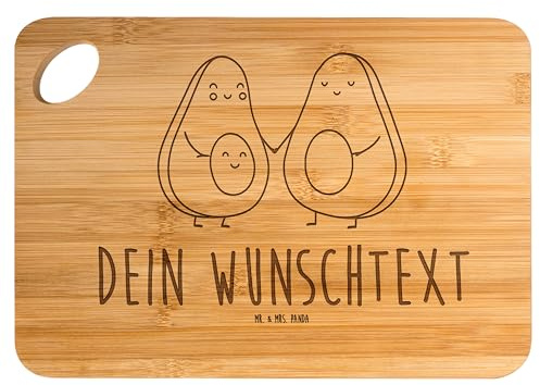 Mr. & Mrs. Panda Schneidebrett personalisierbar Avocado Pärchen - Personalisierte Geschenke, Holzbrett personalisiert, Frühstücksbrett mit Gravur, Avocados, Frühstücksbrettchen graviert, Familie